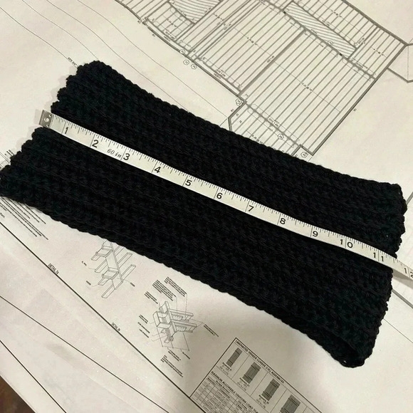 Handmade Crochet Unisex Ear Warmer - Picture 4 of 4